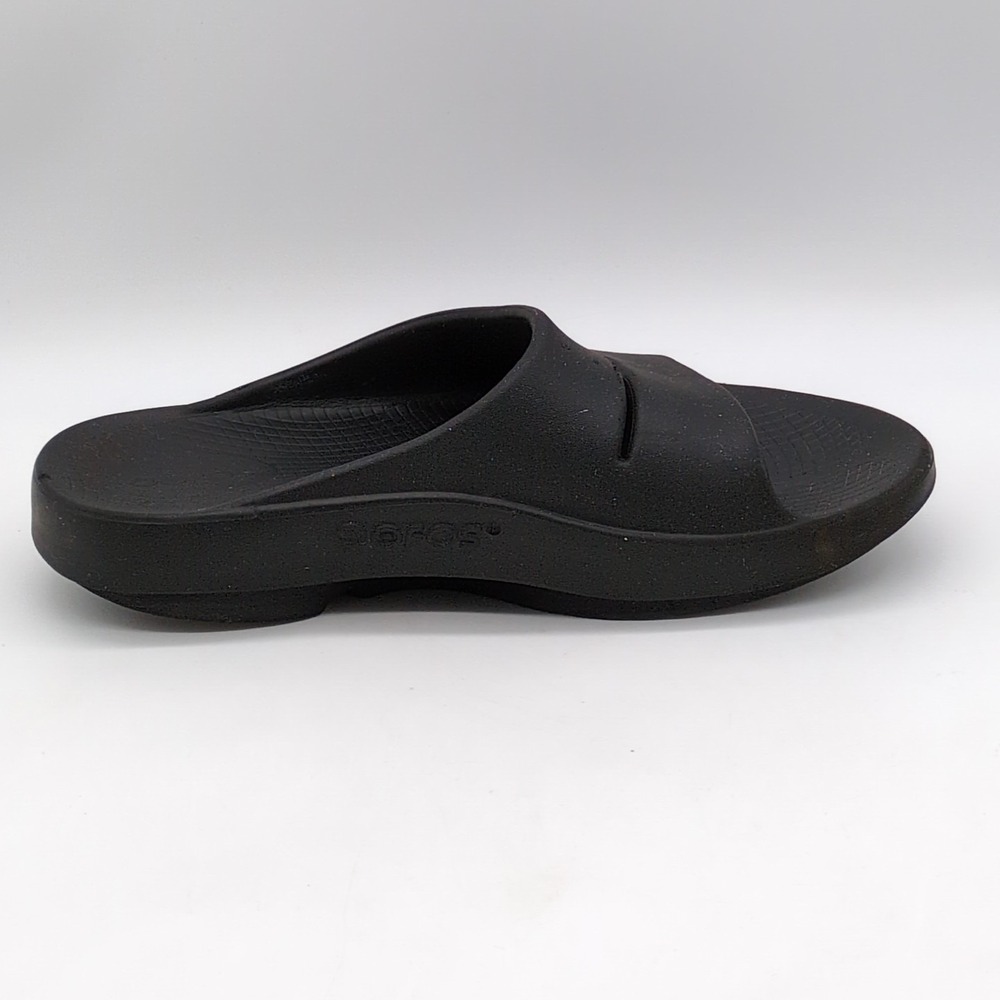 OOFOS Black Recovery Slide Sandal, men size 6/women size 8 good condition - Picture 8 of 10